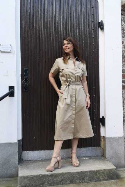 anneclaire doorknoopjurk zomer 2021_1