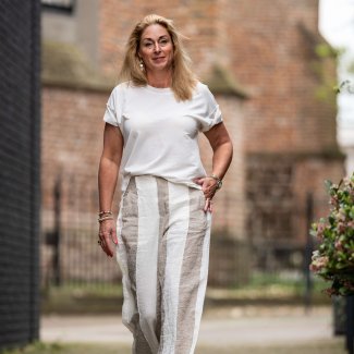 Anneclaire outfit trui pantalon gestreept wit voorjaar lente zomer 2024_1