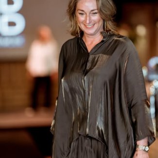 Annette gortz feestelijke outfit glim bruidsmoeder moeder bruid bruidegom zomer 2025_1