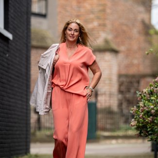 FFC oufit creme jasje oranje pak voorjaar lente zomer 2024_2