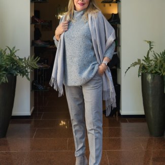 Le Tricot Perugia en Max Mara shawl en natan laars Najaar herfst winter 2019-2020 hb mode