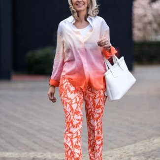 Marc Cain blouse pantalon oranje wit zomer 2023 HB MODE_1