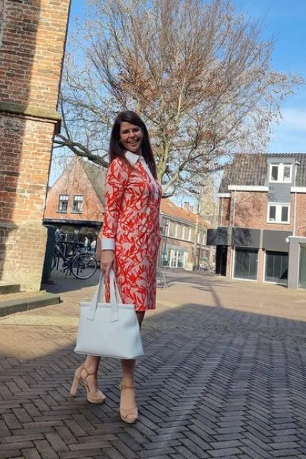 Marc Cain jurk gewerkt oranje wit zomer 2023 HB MODE_1