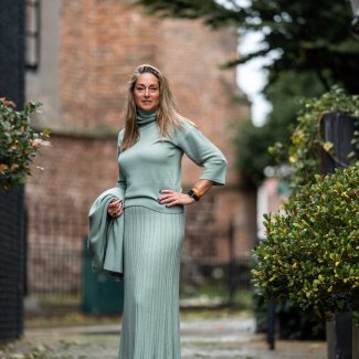 Mix Match Anneclaire-rok-pullover-vest-groen-Natan-laarzen-creme-5 Najaar winter 2023 2024