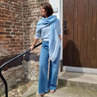mix match Marc Cain jeans shawl Anneclaire trui zomer 2022-min