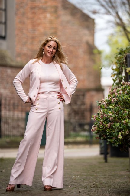 Mix Match vest trui pantalon roze voorjaar lente zomer 2024_3