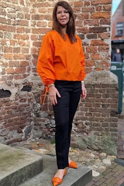 Natan oranje top en smal stretch broek pantalon  zomer 2022 HB MODE