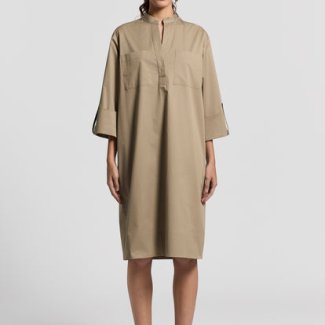 Peserico jurk zandkleur wijd zomer 2026 HB MODE