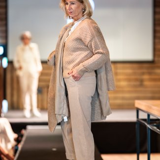 Peserico mantel vest blouse winter 2024-2025_2