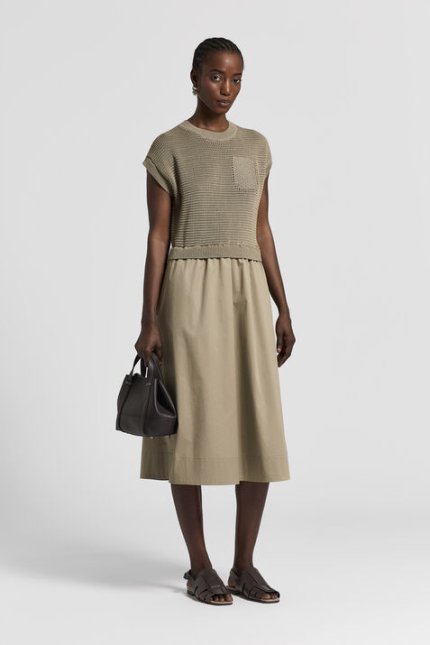 Peserico_trui_gebreid_zandkleur_korte_mouw_rok_lang_zandkleur_zomer_2026_HB_MODE_1